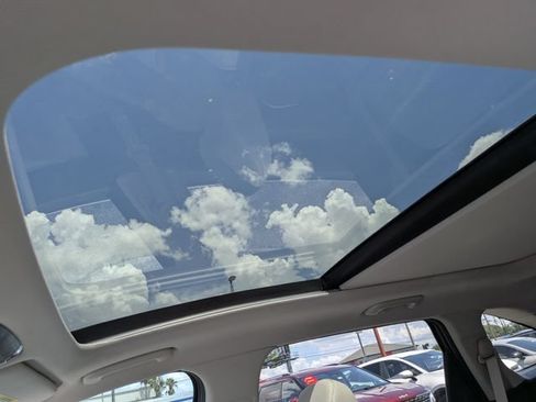 Used 2025 Kia Sorento EX w/ Panoramic Sunroof Package FWD image 19