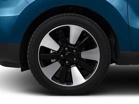 Used 2017 Kia Soul + w/ Designer's Package FWD image 14