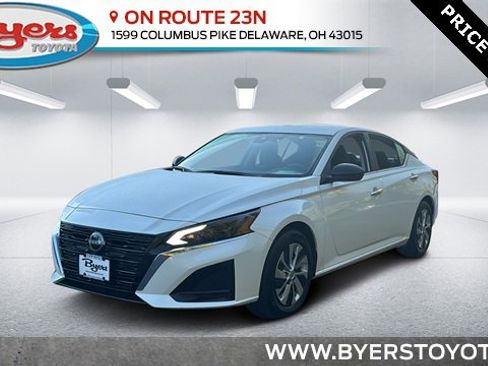 Used 2024 Nissan Altima 2.5 S image 1