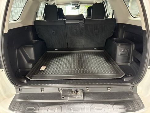 Used 2020 Toyota 4Runner SR5 image 32