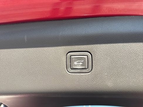 Used 2024 Buick Enclave Premium image 27