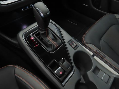 New 2025 Subaru Crosstrek 2.5i Limited w/ Crosstrek Mirror Package image 17