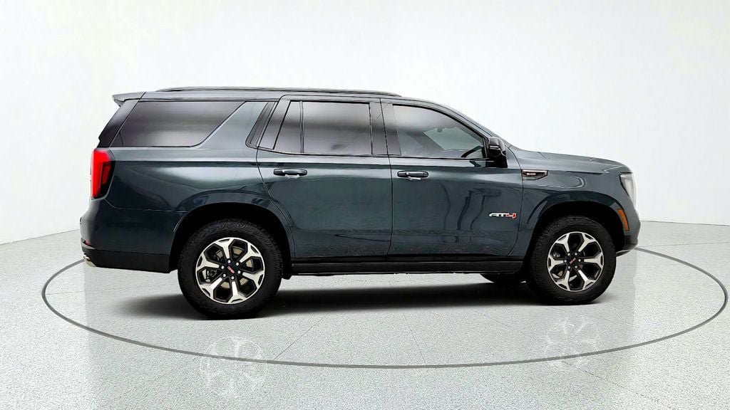 Used 2026 GMC Yukon AT4 Ultimate w/ LPO, Floor Liner Package AWD/4WD image 4