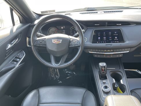 Used 2019 Cadillac XT4 Premium Luxury image 27