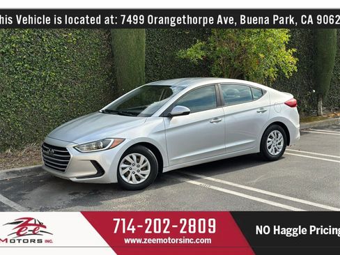 Used 2018 Hyundai Elantra SE FWD image 12
