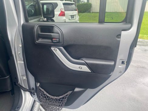 Used 2014 Jeep Wrangler Unlimited Sport AWD/4WD image 19