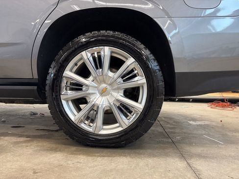 Used 2022 Chevrolet Tahoe High Country AWD/4WD image 27