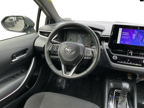 Used 2024 Toyota Corolla SE w/ SE Package FWD image 11