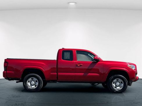 Used 2022 Toyota Tacoma SR w/ SR Convenience Package AWD/4WD image 6