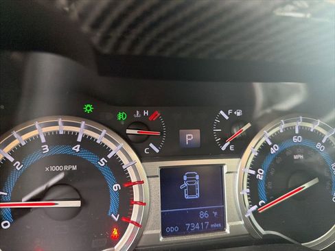 Used 2016 Toyota 4Runner SR5 AWD/4WD image 28