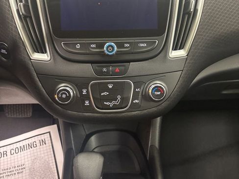 Used 2022 Chevrolet Malibu LS image 12