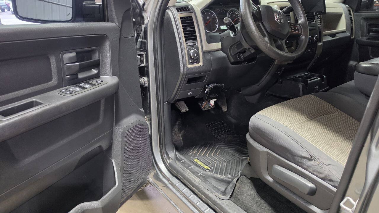 Used 2012 RAM 1500 Express w/ ST Popular Equipment Group AWD/4WD image 22
