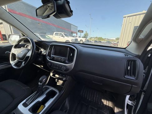 Used 2022 Chevrolet Colorado LT w/ Fleet Safety Package AWD/4WD image 13
