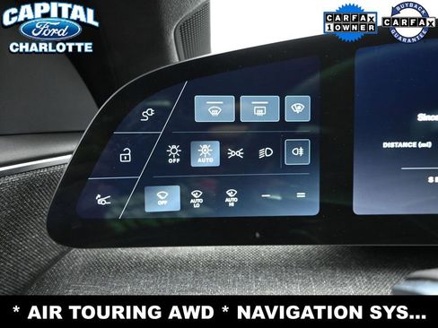 Used 2024 Lucid Air Touring image 13