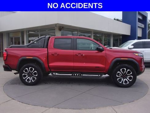 Certified 2025 GMC Canyon AT4 w/ Nightfall Edition AWD/4WD image 2