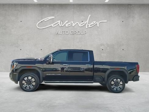 Used 2025 GMC Sierra 2500 Denali w/ Denali Reserve Package AWD/4WD image 13