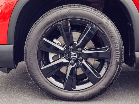 Used 2025 Honda Pilot Black Edition image 19