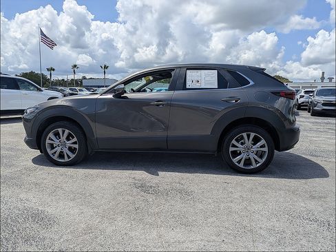 Used 2020 MAZDA CX-30 FWD w/ Preferred Package image 4