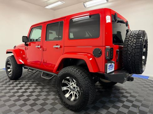 Used 2015 Jeep Wrangler Unlimited Sahara w/ Max Tow Package image 10