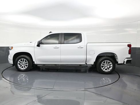 Used 2023 Chevrolet Silverado 1500 RST RWD image 2