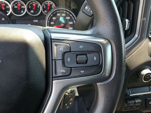 Used 2022 Chevrolet Silverado 2500 Custom w/ Custom Convenience Package AWD/4WD image 24