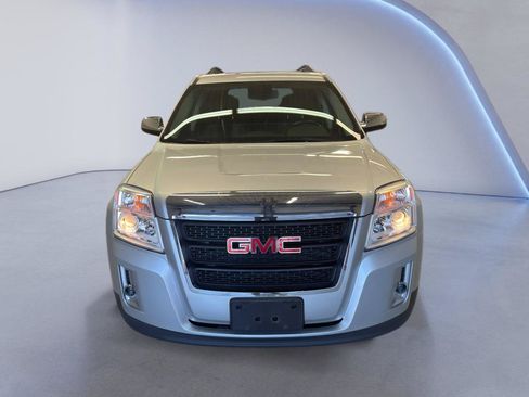 Used 2015 GMC Terrain SLE w/ Chrome Edition AWD/4WD image 2