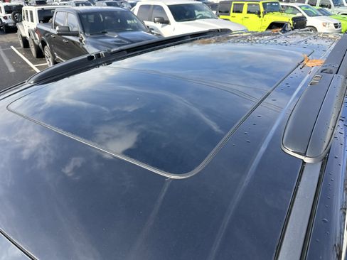 New 2026 Chrysler Pacifica Limited w/ S Appearance Package image 27