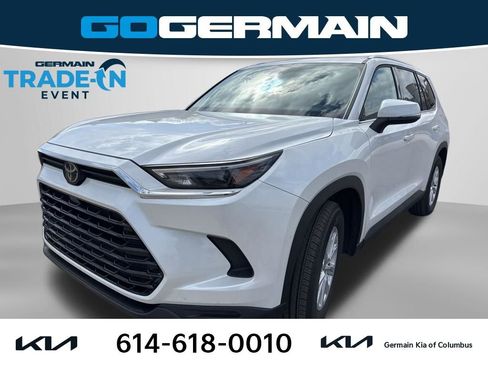 Used 2025 Toyota Grand Highlander AWD image 1