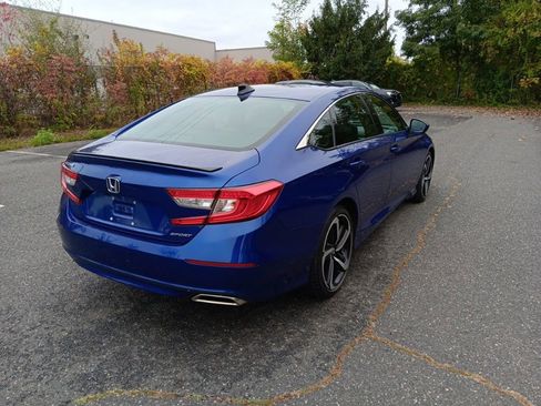 Used 2022 Honda Accord Sport image 5