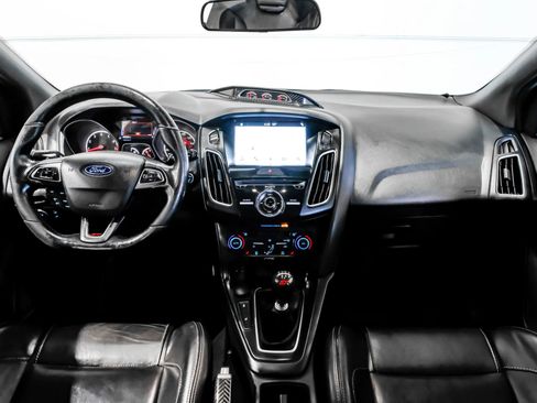 Used 2018 Ford Focus ST w/ Equipment Group 402A image 15