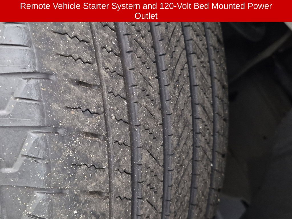 Used 2025 GMC Sierra 1500 SLT AWD/4WD image 12