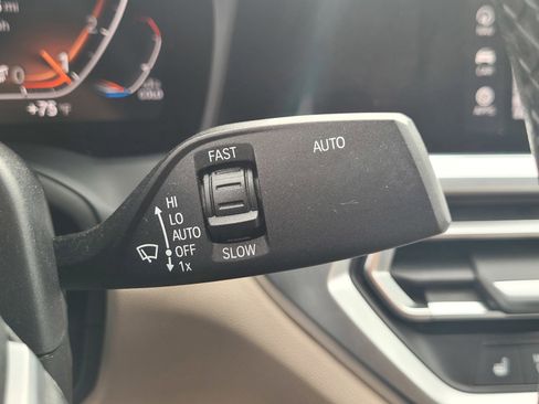 Used 2019 BMW 330i Sedan w/ Convenience Package image 28