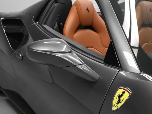 Certified 2018 Ferrari 488 Spider RWD image 7