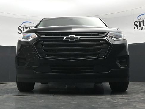 Used 2021 Chevrolet Traverse LS w/ LPO, Blackout Package FWD image 21