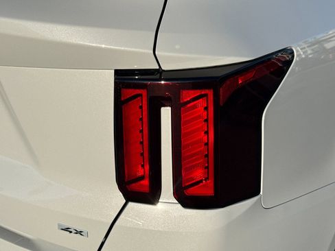 New 2026 Kia Sorento S image 6