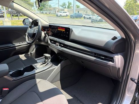 New 2026 Kia K4 FWD image 12