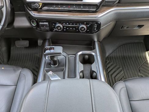 Used 2023 Chevrolet Silverado 1500 RST AWD/4WD image 19