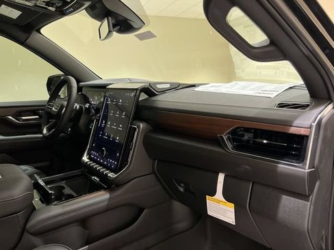 New 2026 GMC Yukon Denali w/ LPO, Floor Liner Package AWD/4WD image 26