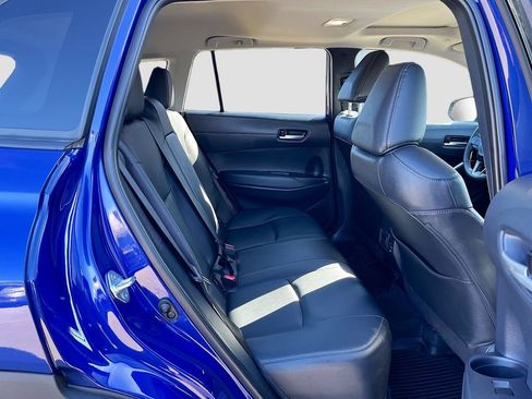 Used 2024 Toyota Corolla Cross XLE w/ Convenience Package image 30