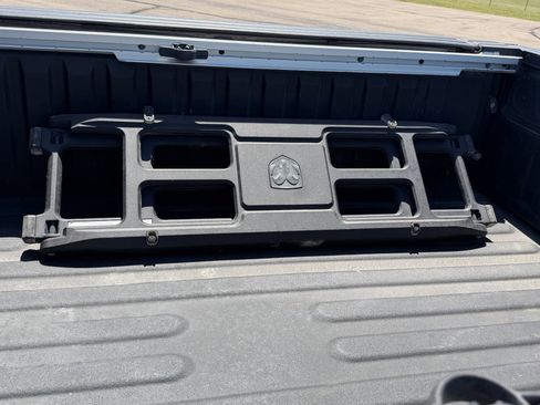 Used 2014 RAM 1500 Laramie RWD image 41