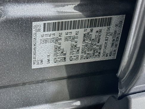Used 2023 Nissan Rogue S AWD/4WD image 12