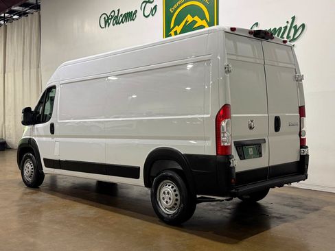 Used 2025 RAM ProMaster 2500 w/ Convenience Group FWD image 6