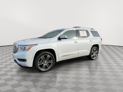 Used 2019 GMC Acadia Denali w/ Technology Package image 5