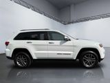Used 2017 Jeep Grand Cherokee Limited image 3