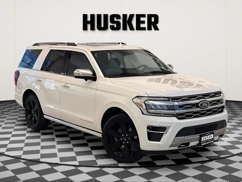 Used 2024 Ford Expedition Platinum AWD/4WD image 1