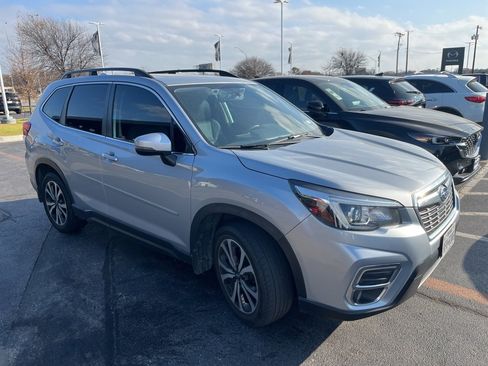 Used 2020 Subaru Forester Limited image 4