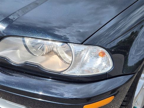 Used 2002 BMW 330Ci Coupe image 9