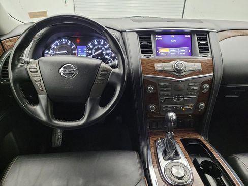 Used 2020 Nissan Armada SL image 22