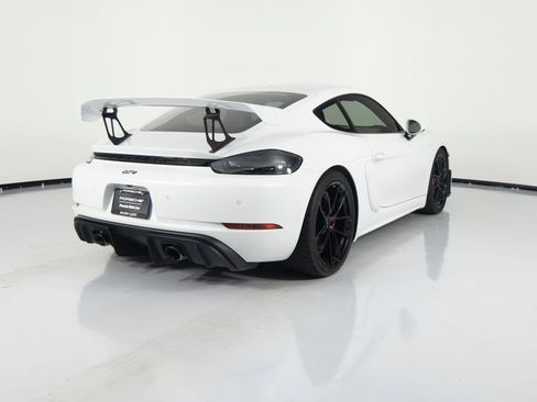 Certified 2022 Porsche 718 Cayman GT4 RWD image 10