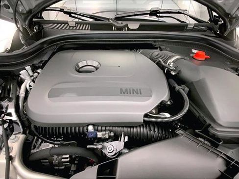 Used 2026 MINI Cooper 4-Door Hardtop image 8